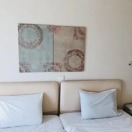 Les Sirenes * Kardhamili