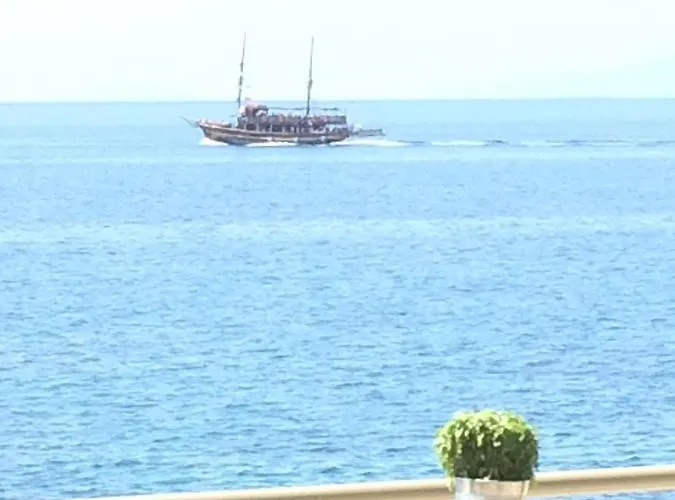 Les Sirenes * Kardamyli