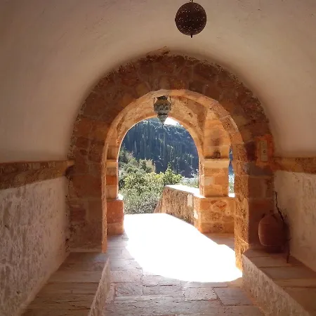 Les Sirenes Hotell Kardhamili