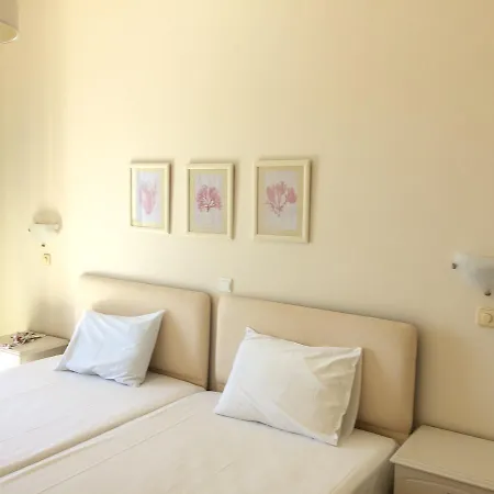 Les Sirenes Hotel Kardhamili