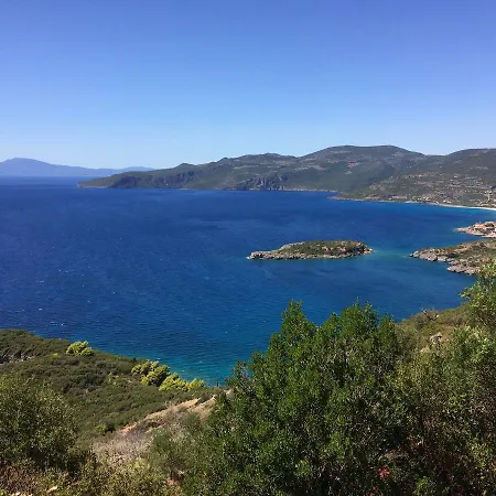 Les Sirenes Kardamyli