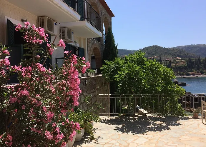 Hotell Les Sirenes Kardhamili